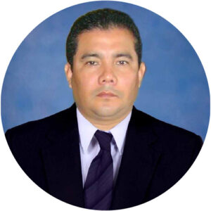 Lic. José Armando-80